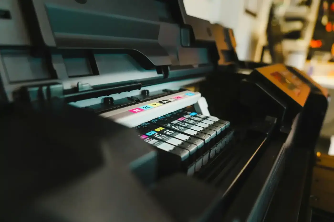 Inkjet cartridge recycling